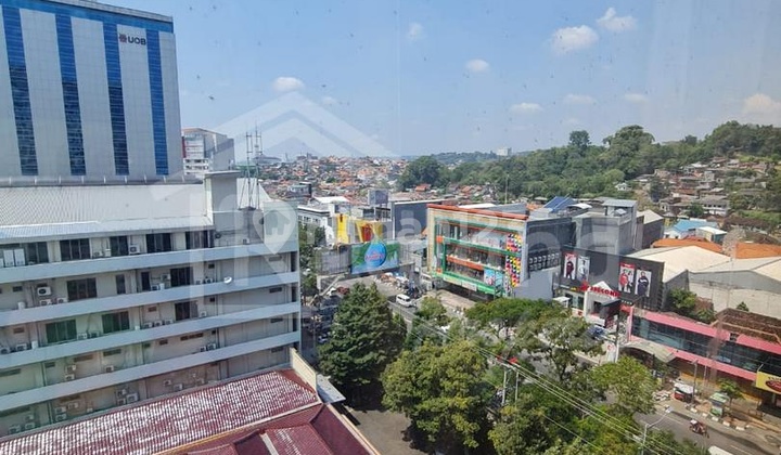 Apartemen Pinnacle lt 10 Pandanaran Semarang ( VnYl 2327 ) 4
