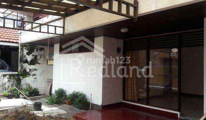 Rumah Di Daerah Pleburan , Semarang Yl 4037 1