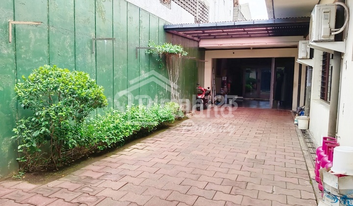 Rumah Strategis, Tengah Kota di Dr Cipto , Semarang Yl 4771  8