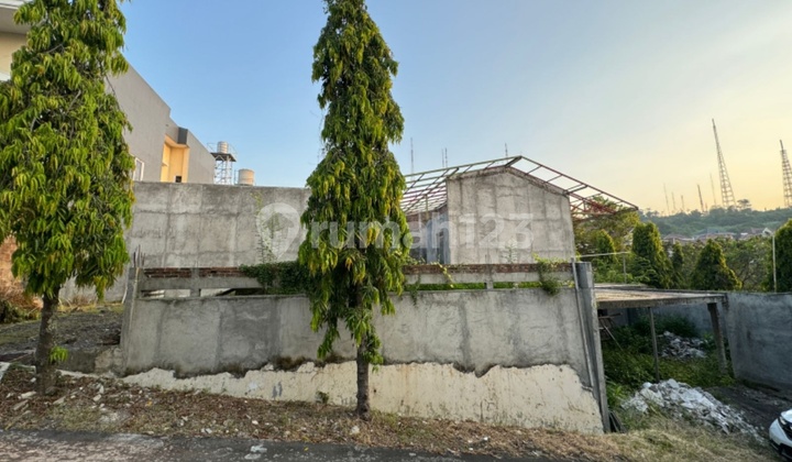 Rumah Di Bukit Sari Setengah Jadi Ada Gambar Arsitek, Semarang 1