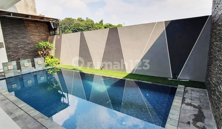 Rumah Furnish Mewah Daerah Elite Dan Aman Di Montana Jangli, Semarang  2