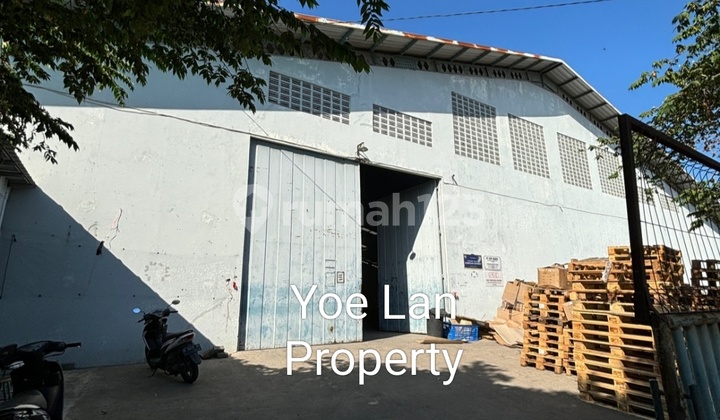 Nice Warehouse Rental in Candi Gatoto Subroto Industrial Area, Semarang. 2