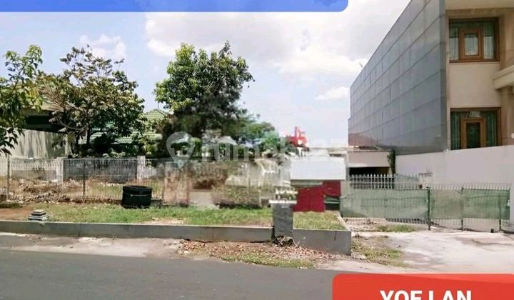 Sewa tempat usaha sangat bagus daerah elite atas, bebas banjir dan sangat strategis. Cocok untuk restoran atau usaha lain. 1