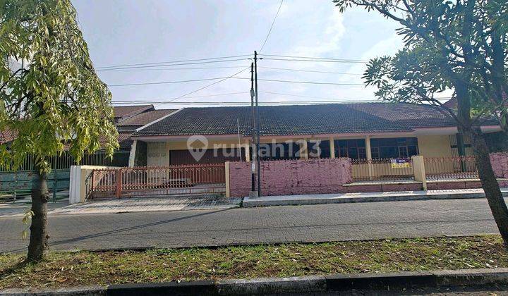 Rumah Luas Bisa Untuk Mess Atau Kantor Di Indrapasta Semarang Tengan 1