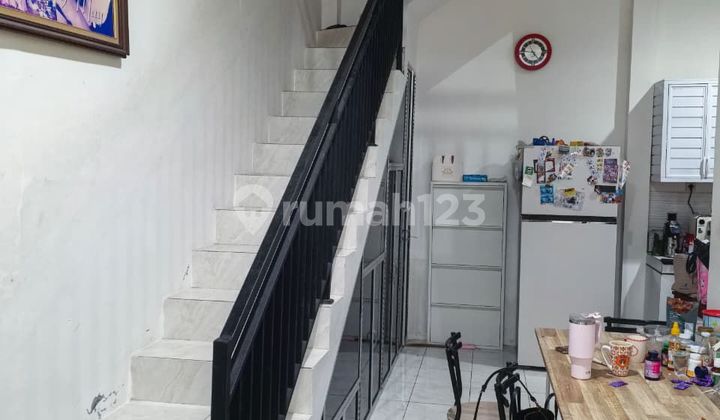 "For Sale: Cozy Leo House, Ready to Use, Flood-Free, East Semarang" 2
