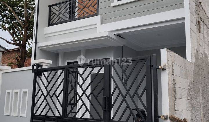 Rumah Baru Pancoranmas 2 Lantai Murah Dekat Pintu Tol Sawangan Depok  1