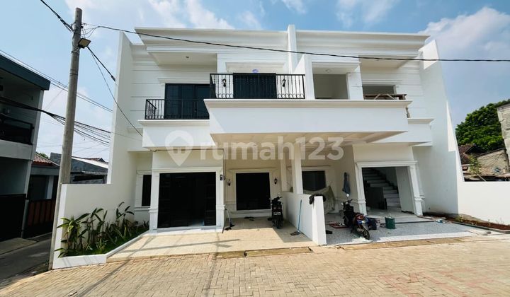 Rumah Baru Ready Cluster Strategis Dekat Pintu Tol Sawangan Depok