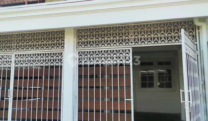 Rumah Seken Besar Dalam Perumahan,Di Cirendeu Tangsel, Dekat MRT