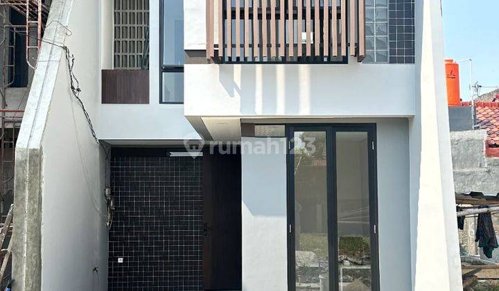 Rumah Baru Townhouse 2 Lantai Strategis Dekat Pintu Tol Juanda Depok 1