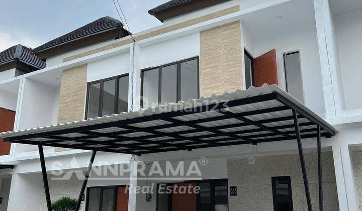 Rumah Dekat Lrt Harjamukti 1.586 M 2