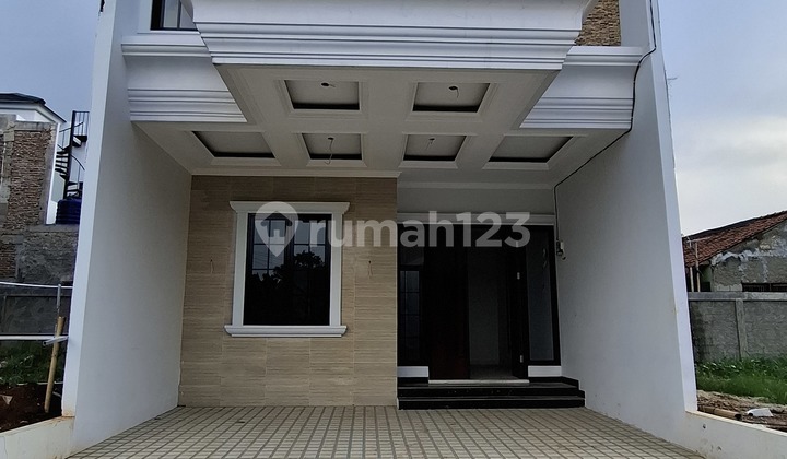 2-Story House with 3 Bedrooms in Cimanggis, Depok