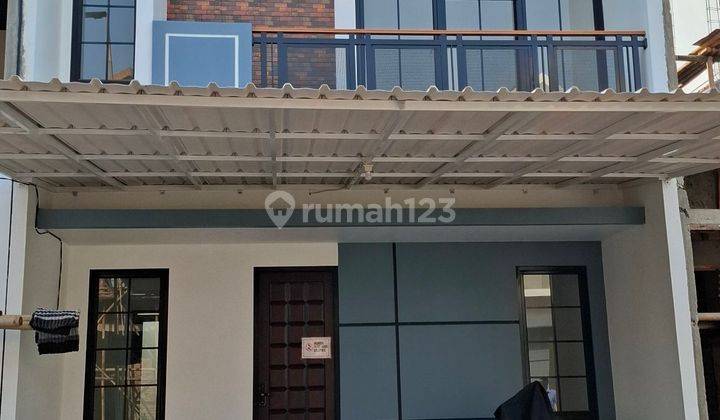 Rumah Murah 2 Lantai Di Cibubur Jakarta Timur 3 Menit Ke Tol 1