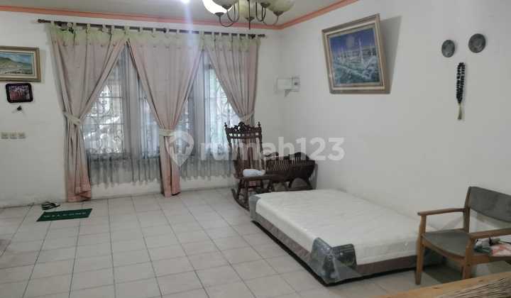 For Sale: Affordable 2-Story House in North Lippo Karawaci (yn) 2