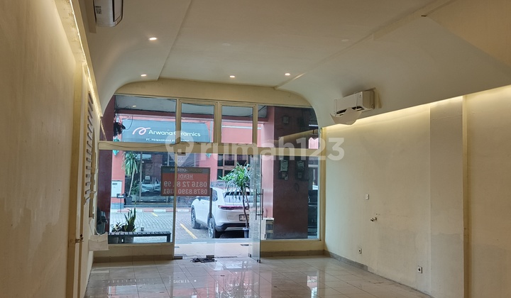 Disewakan Ruko Bagus & Strategis Di Sentra Niaga Puri Indah Disewakan Ruko Bagus & Strategis Di Sentra Niaga Puri Indah
