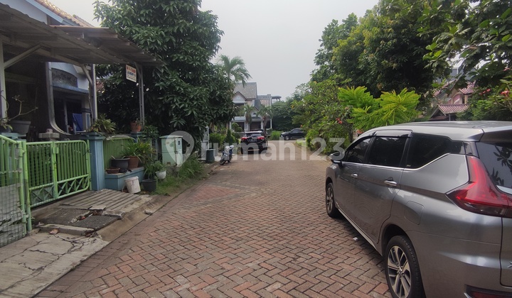 Dijual Cepat, Rumah Hadap Taman, Bagus & Murah Di Metland Puri 2