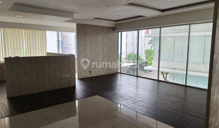 Dijual Cepat Kantor Hoek di Aeropolis Commercial Park Tangerang 1