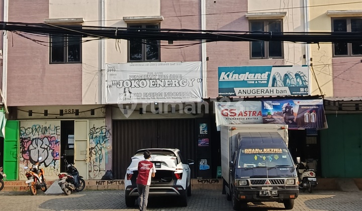 Disewakan Cepat Ruko Dekat Metland Puri -pinggir Jalan Raya 1
