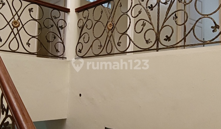 Disewakan Rumah Bagus & Murah di Metland Puri 2