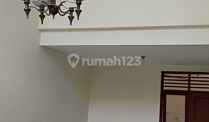 Dijual Cepat Rumah Bagus & Murah di Metland Puri 2