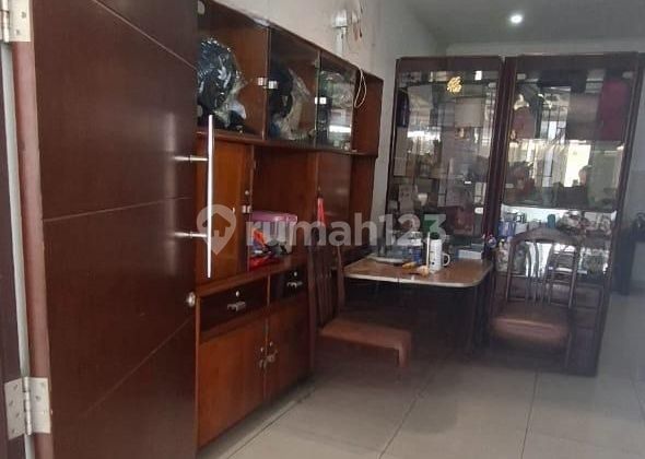 Dijual Rumah SHM 2 Lantai di Green Lake City Cipondoh Tangerang 2