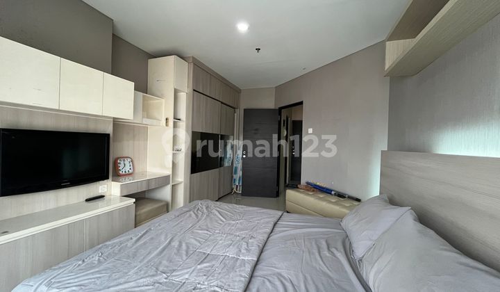 Rent 2 BR Nice Apartment Taman Sari Semanggi