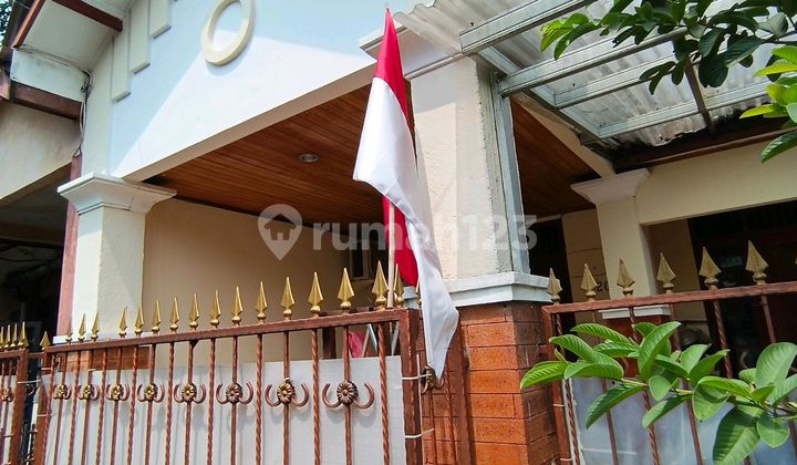 Rumah 1,5 Lt Dekat Tol Di Ciputat Rumah 1,5 Lt Dekat Tol Di Ciputat