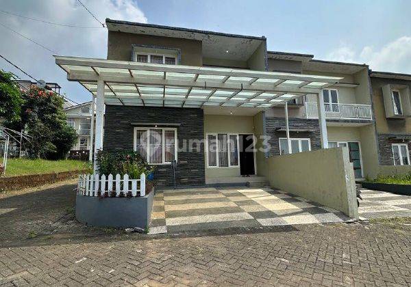 S046. Villa Dijual Full Furnish Dekat Bns Kota Batu  2