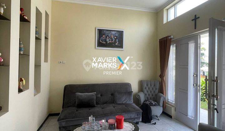 U084 Dijual Rumah Ala Villa Bagus Terawat di Karangploso Malang. 2