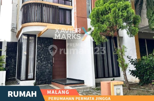 e059  Dijual atau Disewakan Rumah Fully Furnish di Permata Jingga, Malang 1