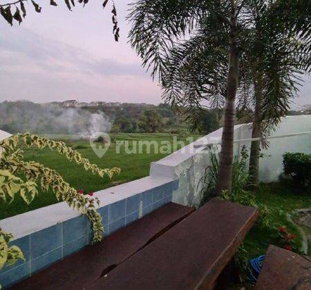 U044 Dijual Villa Full Furnish di Taman Dayu Pandaan 2