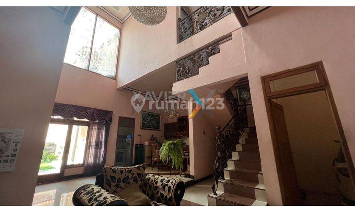 U095 Dijual Rumah Premium di Design Langsung Oleh Arsitek Rusia 2