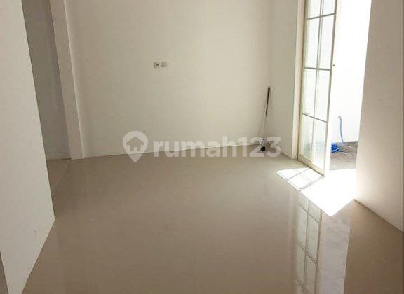 Rumah Siap Huni di Green Orchid Suhat Malang Strategis  2