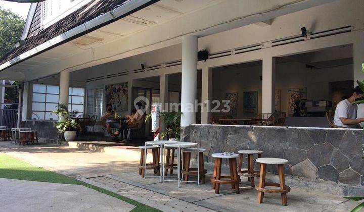 Rumah asri dan terawat, bisa untuk cafe/resto 1