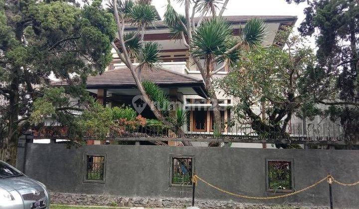 JUAL LELANG! Rumah siap huni di dago asri 1