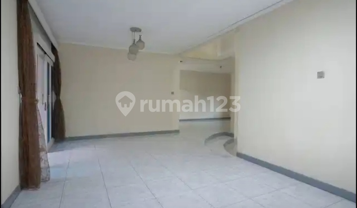 Ready-to-Occupy House for Sale Near Griya Antapani 2