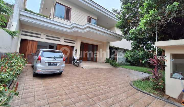 For Rent: Pondok Indah House, Suitable for Business For Rent: Pondok Indah House, Suitable for Business