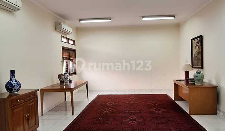 RESIDENTIAL HOUSE AND BOARDING HOUSES IN CILANDAK