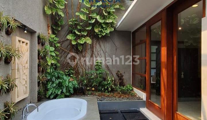 Premium Class House for Sale in Cilandak 2