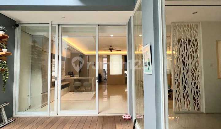 [FOR SALE] RUMAH DALAM T. HOUSE DI CILANDAK