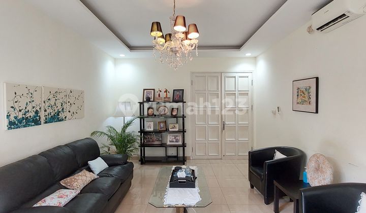 ELITE COMPLEX IN CILANDAK NEAR LEBAK BULUS, KEBAYORAN BARU