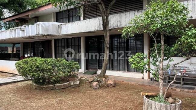 [For Sale] - Rare Find! Land-Counted House in a Corner Position, Pondok Indah