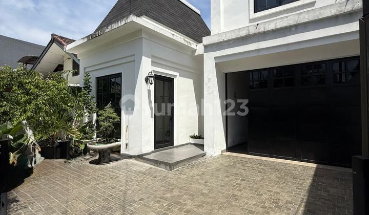 FOR SALE AMERICAN CLASSIC HOUSE IN CILANDAK - CIPETE NEAR ANTASARI - FATMAWATI