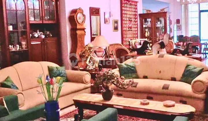 For Rent Spacious House in South Kemang Near Th Selaras - Swimming Pool Available For Rent Spacious House in South Kemang Near Th Selaras - Swimming Pool Available