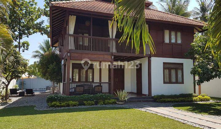 House For Rent Located Central Of Lovina 1