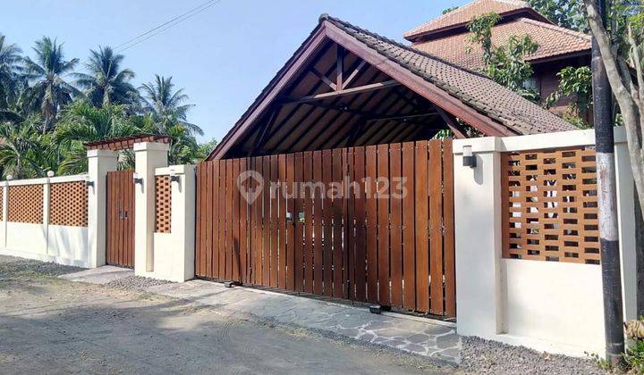 House For Rent Located Central Of Lovina 21