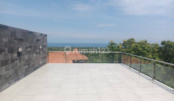 House with beautiful ocean and hill view  15