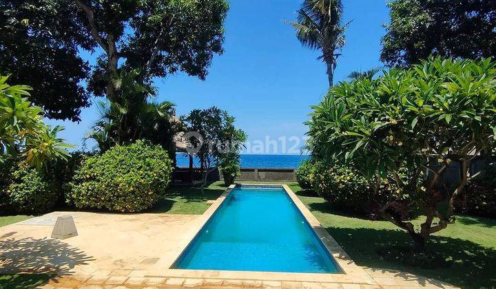 Villa beach front lovina bali 1