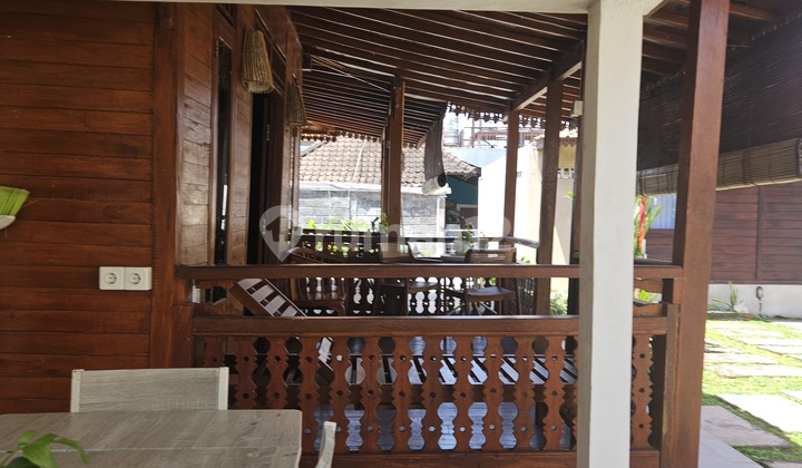 Rumah Kayu untuk Disewa Jangka Panjang di Kawasan yang Bagus