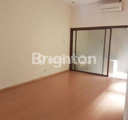 RUMAH MINIMALIS 2 LANTAI SIAP HUNI DI MALANG 2