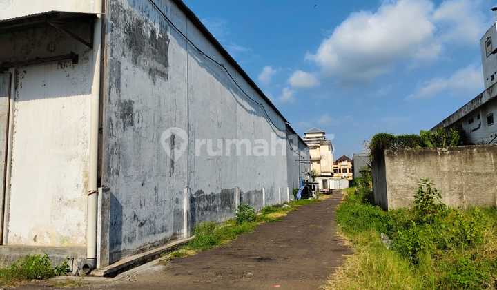 Warehouse for Sale in Bertais Warehouse Center Warehouse for Sale in Bertais Warehouse Center